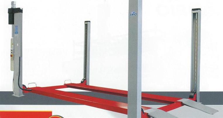 Čtyřsloupový elektrohydraulický zvedák s rovnými plošinami SIRIO SRQ 501E